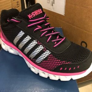 New Woman’s K-Swiss tennis shoes - US size 71/2